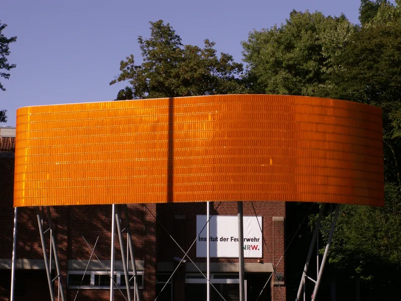 Spiegelwand